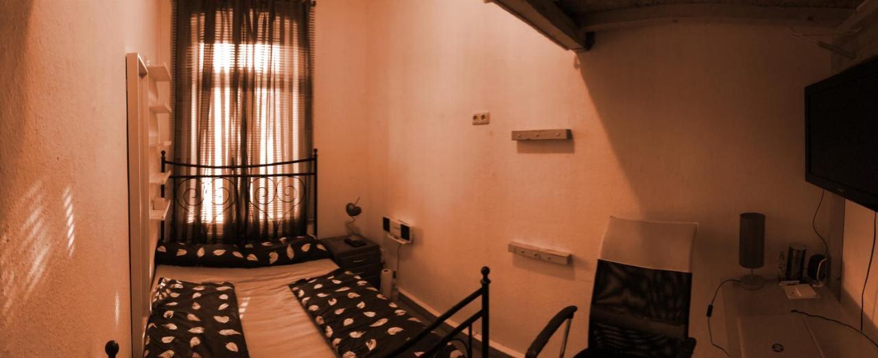 Privatzimmer Erfurt Bagian luar foto