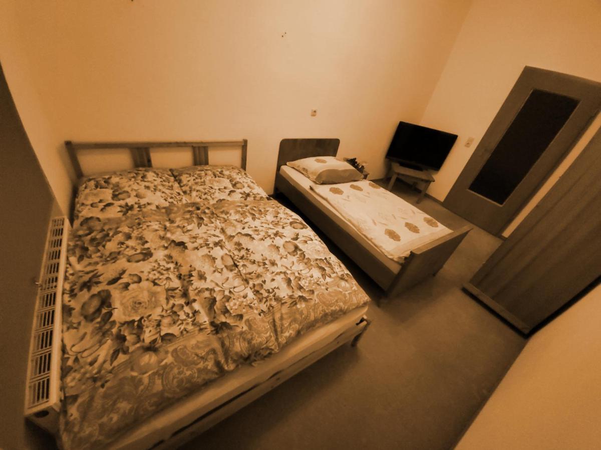 Privatzimmer Erfurt Bagian luar foto